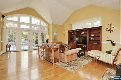 20 Spring Valley Road Montvale NJ 07645