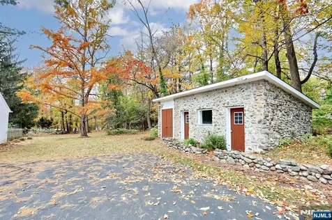 20 Spring Valley Road Montvale NJ 07645