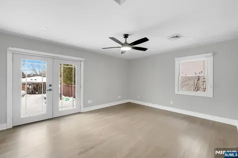 475 Cedar Lane Paramus NJ 07652