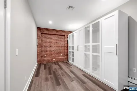 475 Cedar Lane Paramus NJ 07652