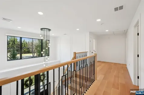 388 Freemans Lane Franklin Lakes NJ 07417