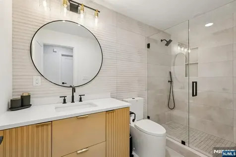388 Freemans Lane Franklin Lakes NJ 07417