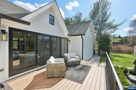 388 Freemans Lane Franklin Lakes NJ 07417