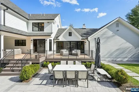 388 Freemans Lane Franklin Lakes NJ 07417