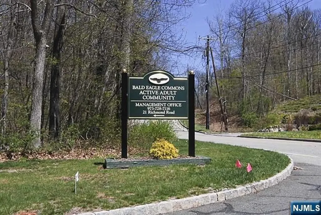 6303 Richmond Road West Milford NJ 07480