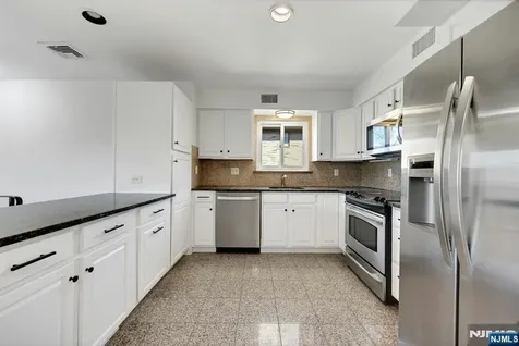 2413 Hammett Avenue Fort Lee NJ 07024