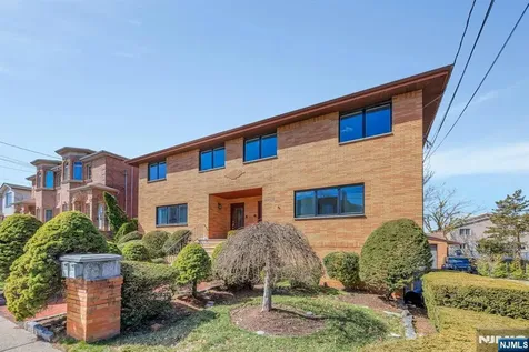 2413 Hammett Avenue Fort Lee NJ 07024