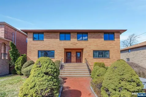 2413 Hammett Avenue Fort Lee NJ 07024