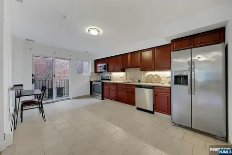 2413 Hammett Avenue Fort Lee NJ 07024