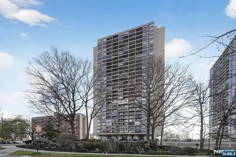 6 Horizon Road Fort Lee NJ 07024
