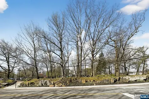 6 Horizon Road Fort Lee NJ 07024
