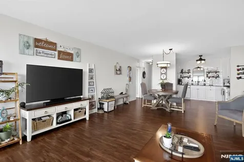 6 Horizon Road Fort Lee NJ 07024