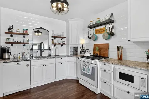 6 Horizon Road Fort Lee NJ 07024