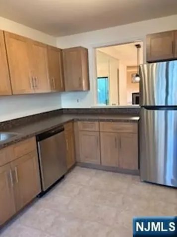 181 Long Hill Little Falls NJ 07424