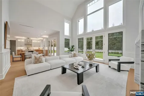 7 Central Avenue Demarest NJ 07627