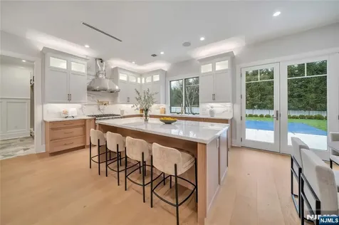 7 Central Avenue Demarest NJ 07627