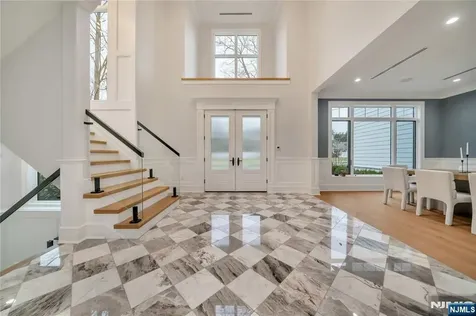7 Central Avenue Demarest NJ 07627