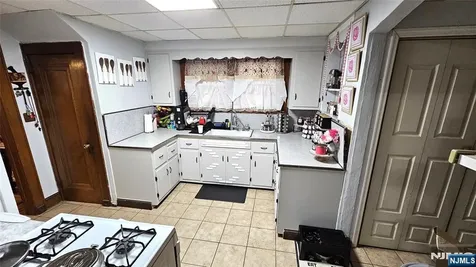 213-215 Vernon Avenue Paterson NJ 07503