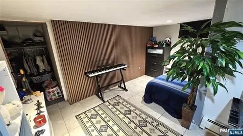 213-215 Vernon Avenue Paterson NJ 07503