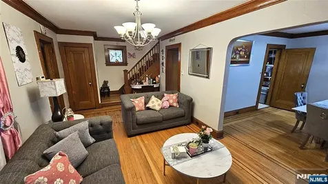213-215 Vernon Avenue Paterson NJ 07503