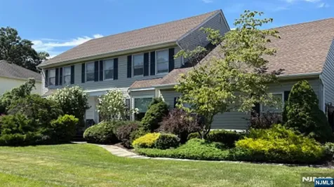 6 Brentwood Court Wayne NJ 07470