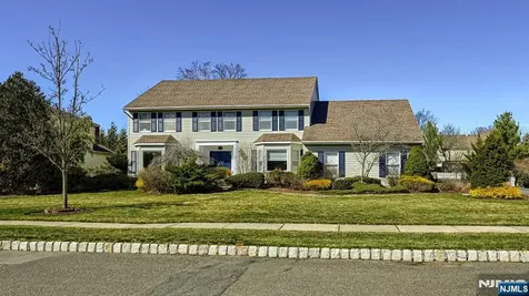 6 Brentwood Court Wayne NJ 07470
