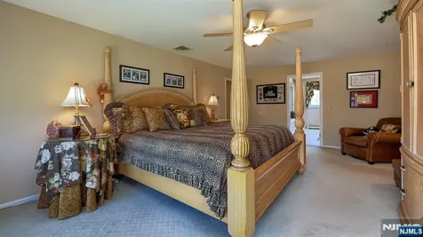 6 Brentwood Court Wayne NJ 07470