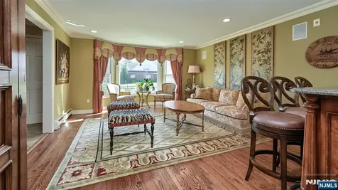 6 Brentwood Court Wayne NJ 07470