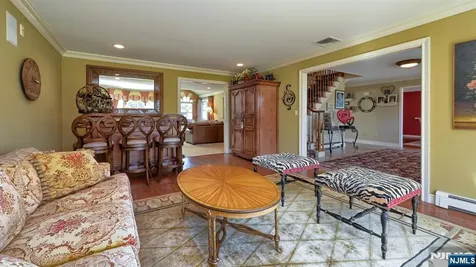 6 Brentwood Court Wayne NJ 07470