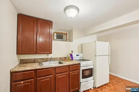108 E Main Street Paterson NJ 07522