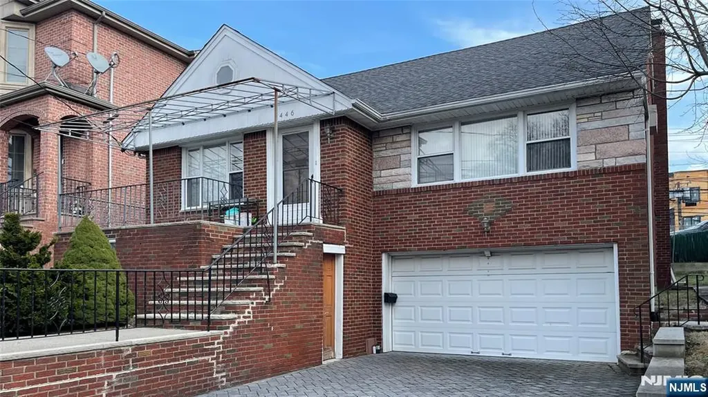 2446 3rd Street Fort Lee NJ 07024