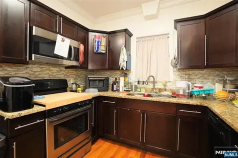 6708 Jackson Street Guttenberg NJ 07093