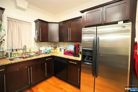 6708 Jackson Street Guttenberg NJ 07093
