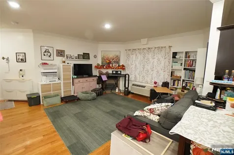 6708 Jackson Street Guttenberg NJ 07093