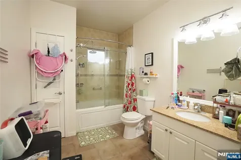 6708 Jackson Street Guttenberg NJ 07093