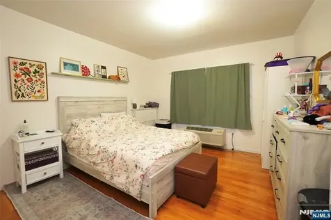6708 Jackson Street Guttenberg NJ 07093