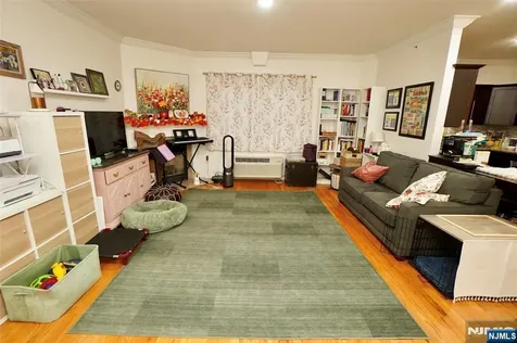 6708 Jackson Street Guttenberg NJ 07093