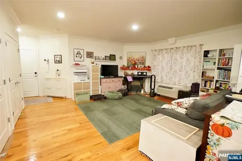 6708 Jackson Street Guttenberg NJ 07093