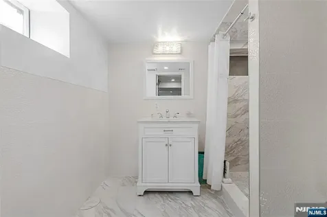 537 Spring Valley Road Paramus NJ 07652