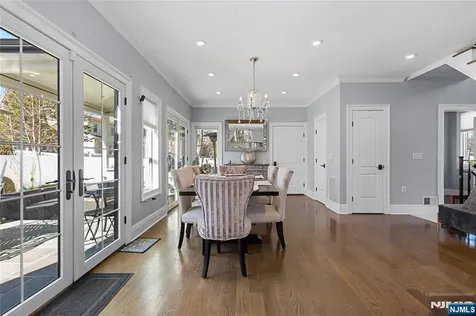 537 Spring Valley Road Paramus NJ 07652