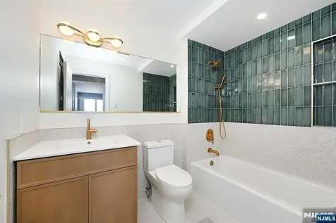 41-51 Wilson Avenue Newark NJ 07105