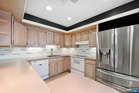 41-51 Wilson Avenue Newark NJ 07105
