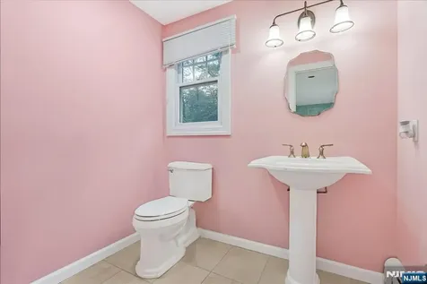 240 Ottowa Lane Franklin Lakes NJ 07417