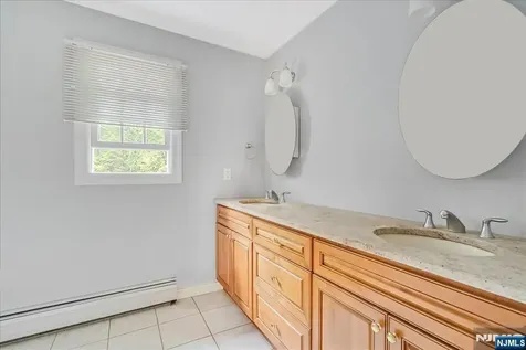 240 Ottowa Lane Franklin Lakes NJ 07417
