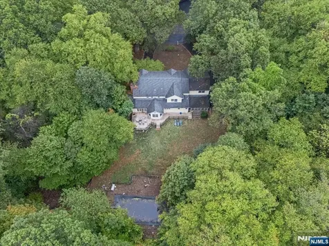 240 Ottowa Lane Franklin Lakes NJ 07417