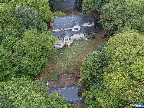240 Ottowa Lane Franklin Lakes NJ 07417