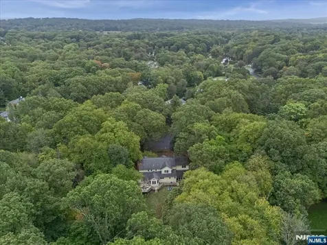 240 Ottowa Lane Franklin Lakes NJ 07417