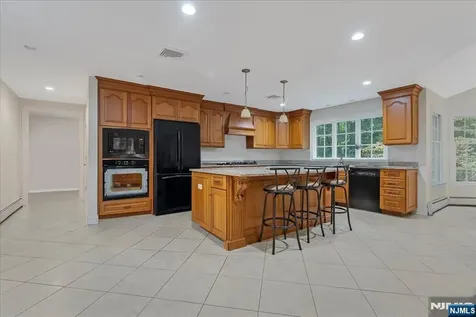 240 Ottowa Lane Franklin Lakes NJ 07417