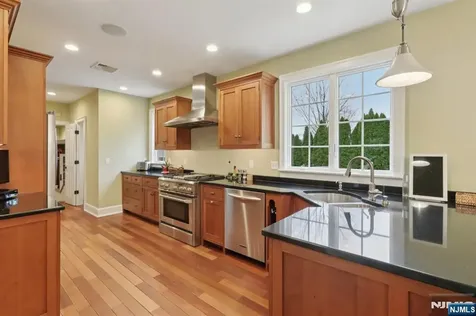 577 Ridgewood Road Twp Of Washington NJ 07676