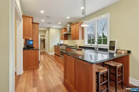 577 Ridgewood Road Twp Of Washington NJ 07676